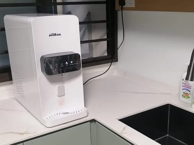 Unikul AK832 hot and cold water dispenser for office